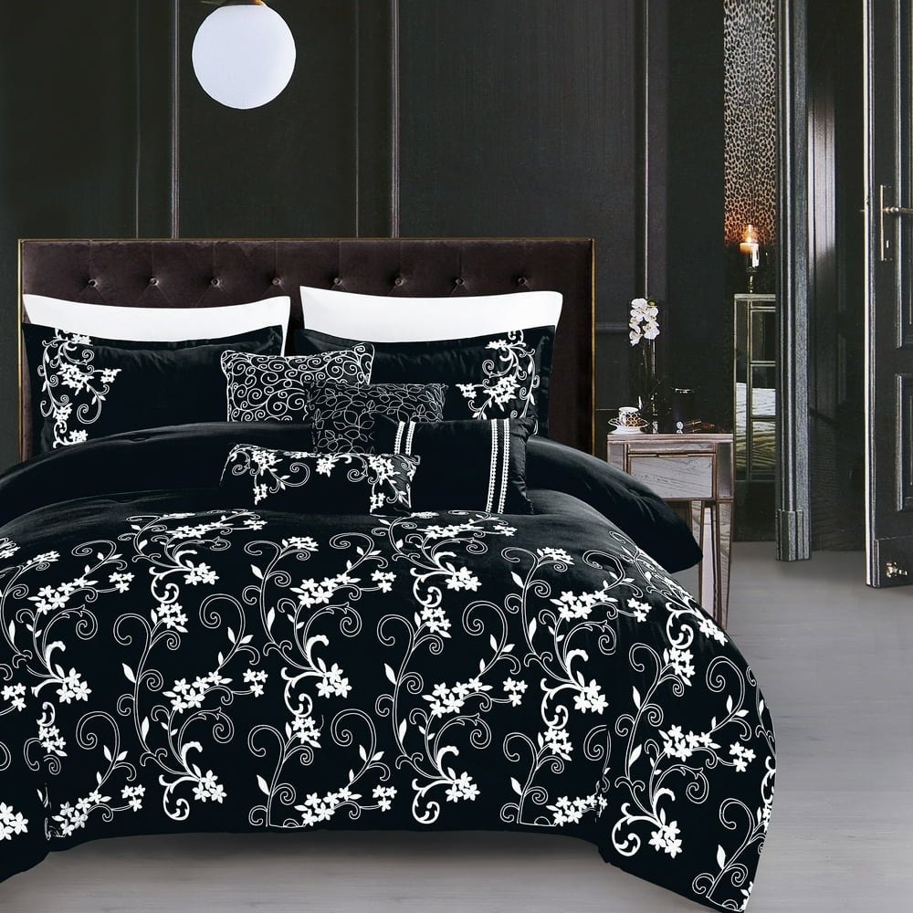 7 Piece Bedding Comforter Set Luxury Bed In A Bag, Queen Size , Black