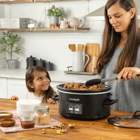 Crock-Pot - Cook & Carry Programmable  6-Quart Slow Cooker - Matte Black