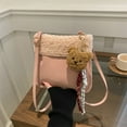 thumbnail image 4 of Nuevo bolso de cubo peludo de gran capacidad de invierno, bolso de mensajero versátil de estilo coreano 2025, bolso casual de celebridad en línea popular de este año, 4 of 5