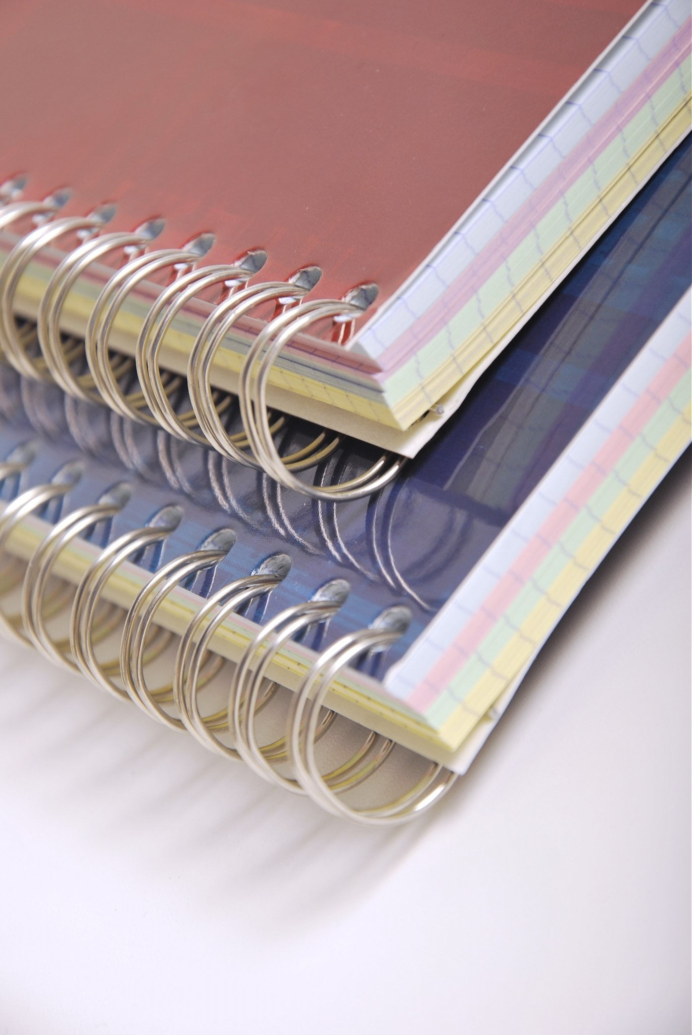 Clairefontaine Wirebound Notebook - Graph w/4 tabs 112 sheets - 8 1/4 x 11 3/4