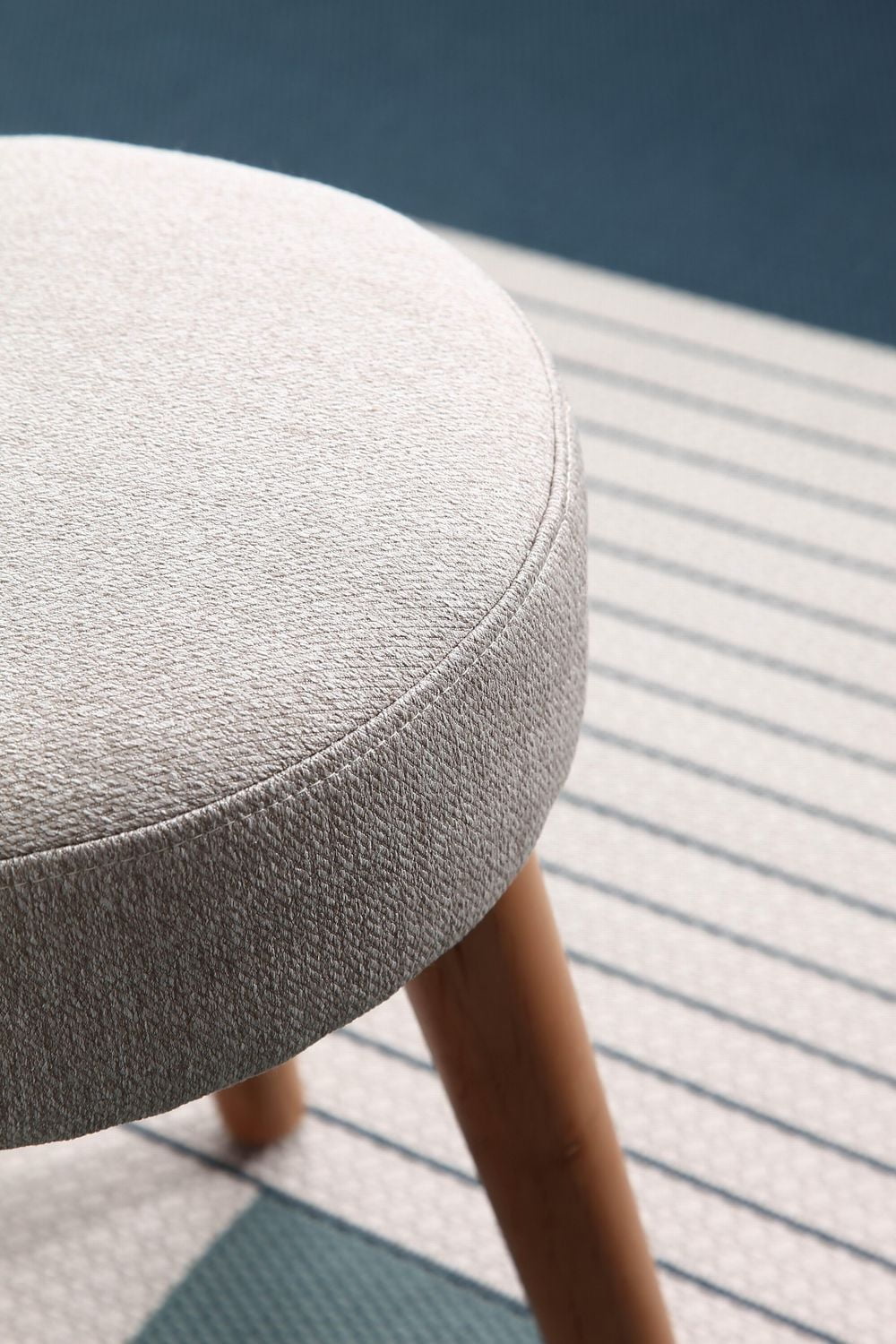 Hometrends Foot Stool