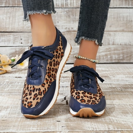 

SHENZHSIDAJIANWK Comfortable Low Top Sport Shoes for Women Stylish Leopard Print Sneakers with Casual Lace Up Outdoor Fashion Footwear