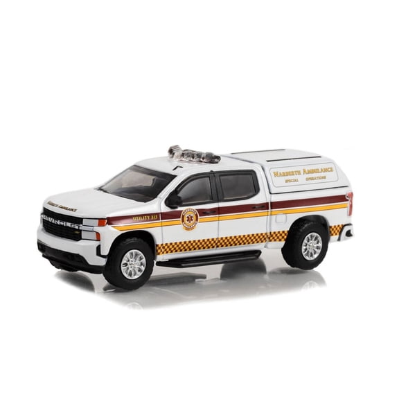 2020 Chevy Silverado with Camper Shell, White - Greenlight 67040E/48 - 1/64 Scale Diecast Car