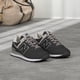 thumbnail image 2 of Zapatilla New Balance 574 V3 para mujer, color blanco y negro, 2 of 7