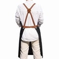 thumbnail image 2 of Delantal de mezclilla unisex, ajustable, grande, con correas cruzadas en la espalda, 2 of 3