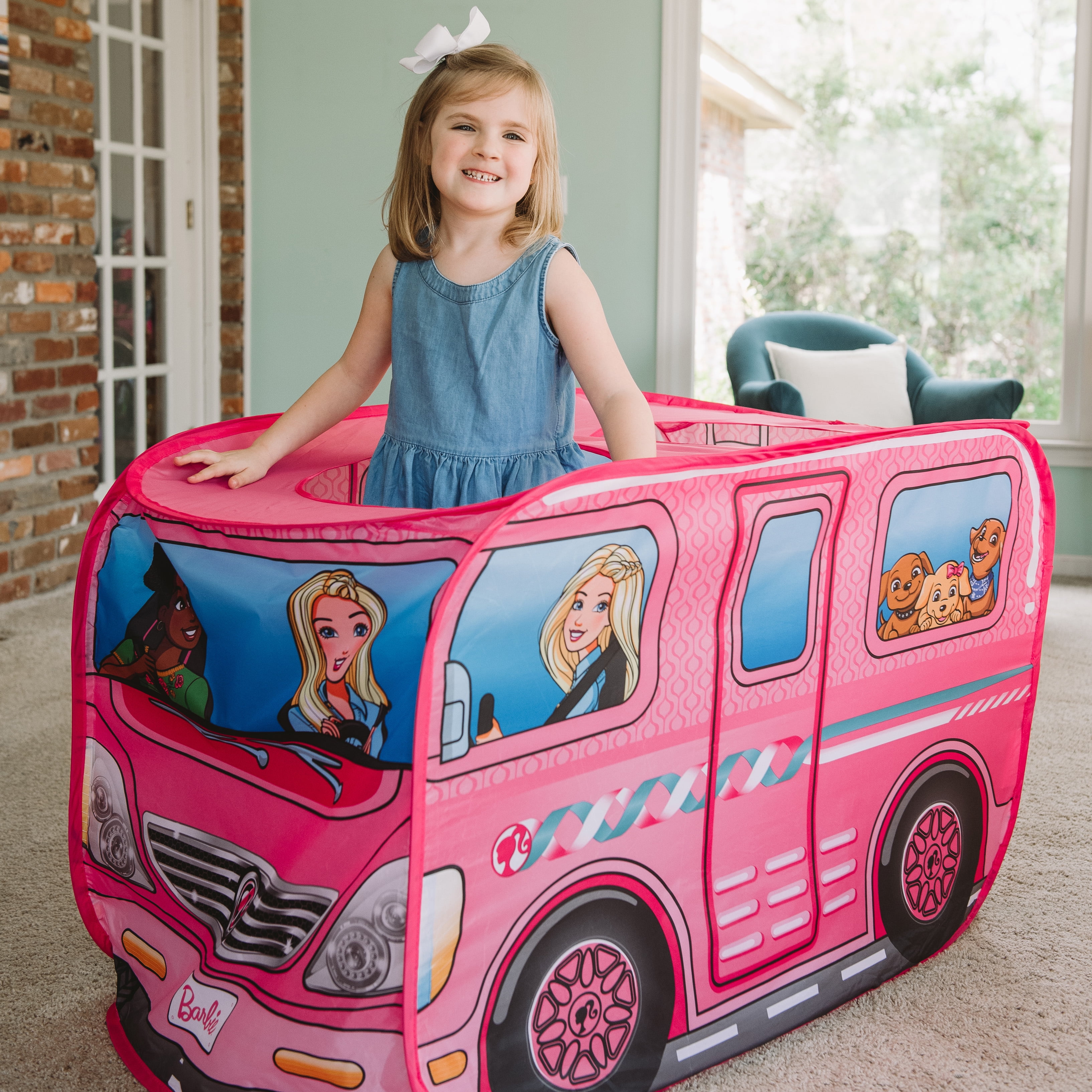Kleren botsen opvoeder Barbie Dream Camper Pop-up Indoor Play Tent with Carrying Case, Strong  Polyester Material & Durable Stitching | Children 3+ Years - Walmart.com