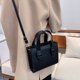 thumbnail image 1 of Bolso de hombro de piel sintética para mujer bandolera pequeña de Ehuebsd Color sólido a la moda tendencia 2022, 1 of 7