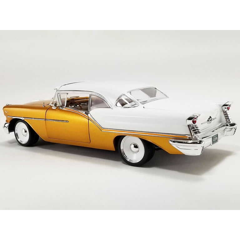 Acme A1808006 1957 Oldsmobile Super 88 Metallic Southern Kings
