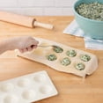thumbnail image 4 of Moule à Raviolis avec Carrés Extra Larges de 1 3/4 Pouce - Plateau à Raviolis Authentique et Presse Fait 10 Raviolis Italiens à la Fois, 4 of 6