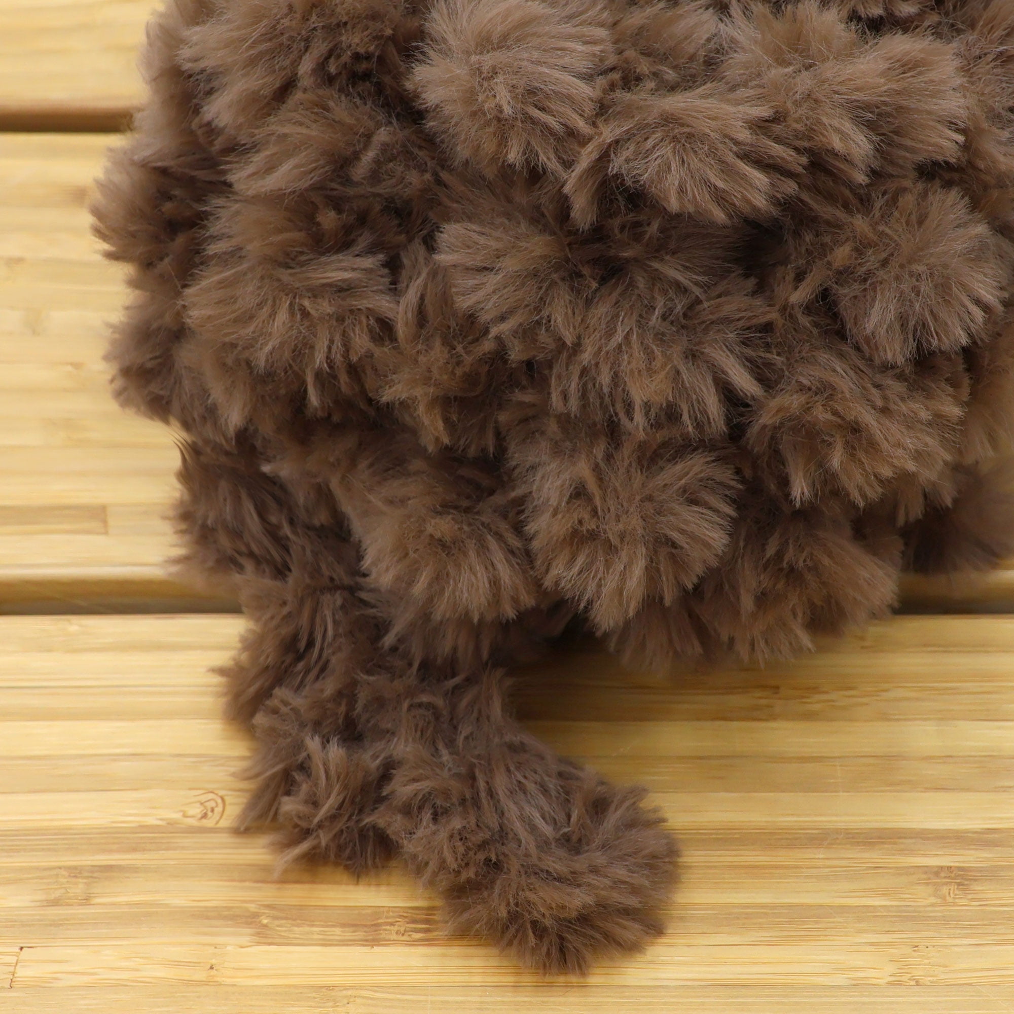 JubileeYarn Fun Finger Faux Fur Loops Yarn - 200g/Skein Jumbo Polyester - Chestnut Brown - 2 Skeins