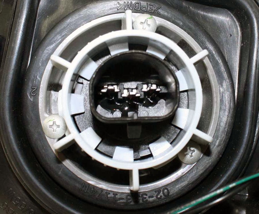 Headlight Compatible With 2004-2006 Chrysler Sebring Left Driver Halogen With bulb(s)