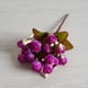 thumbnail image 4 of Flores artificiales de manzanilla, 5 tenedores, 15 cabezas, ramo floral de imitación de plástico, blanco, amarillo, morado, naranja, rojo y rosa, decoración del hogar, duraderas, resistentes a los, 4 of 6