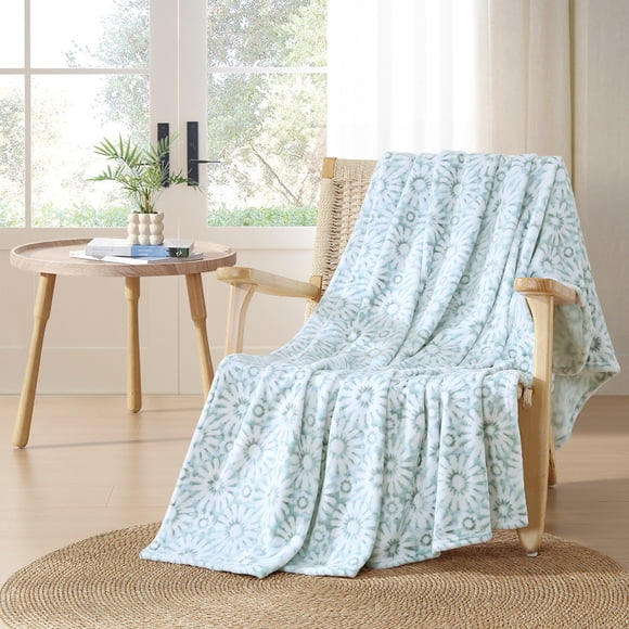 C&C California Oversized Plush Throw, Luxuriously Soft, Wrinkle Resistant, Easy Care – 60" x 70" STAR AQUA