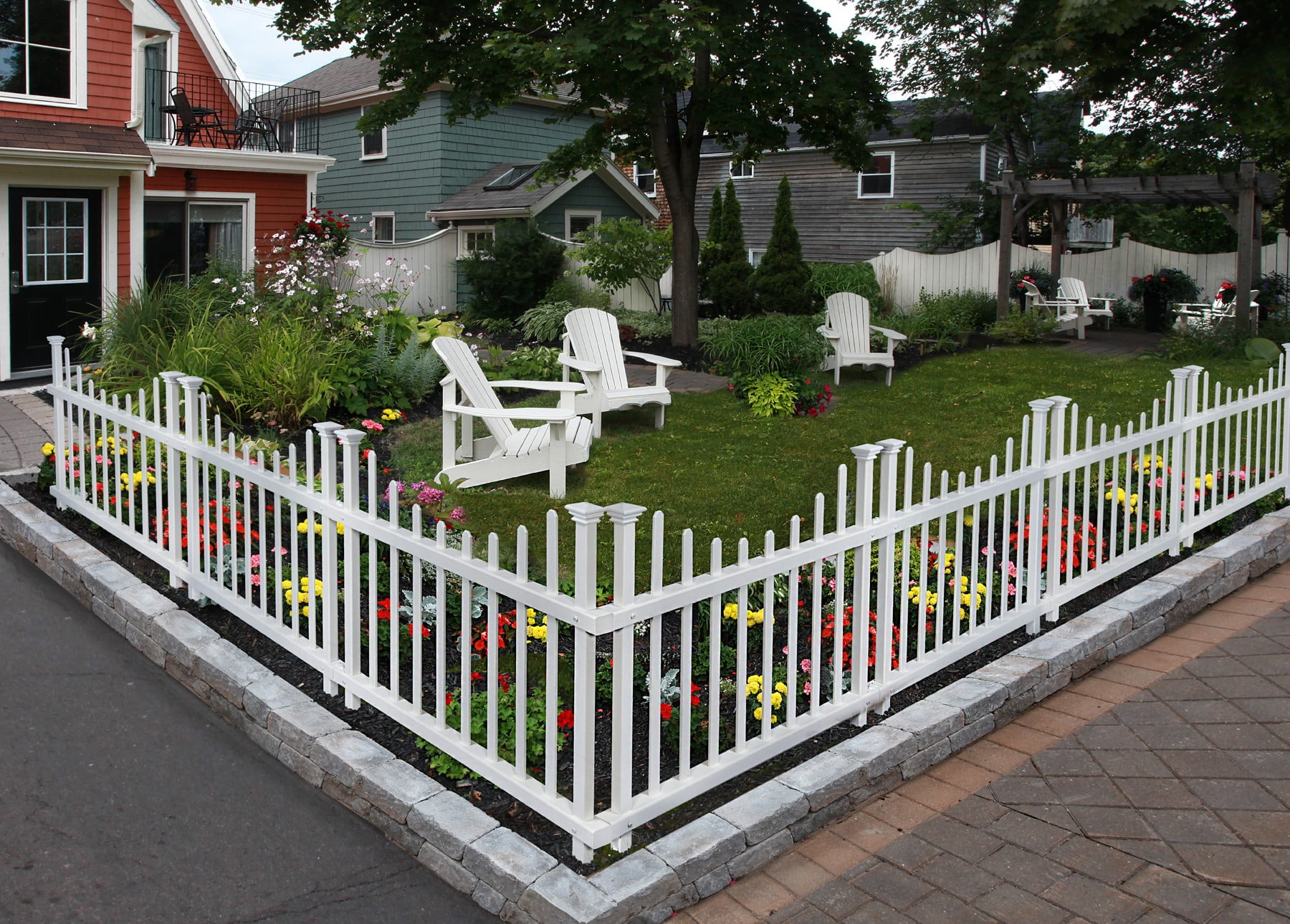 2.5ft H x 3.5ft W (2 Panels) No Dig Zippity Washington Fence Kit, White Vinyl Picket Fence Panels, Easy DIY Decorative Fencing for Yard, Patio, or Deck, Temporary Outdoor Border for Garden, ZP19048