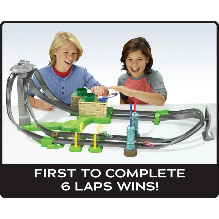 Hot Wheels Mario Kart Circuit Lite Track Set with 1:64 Scale Toy Die-Cast  Kart Vehicle & Launcher 