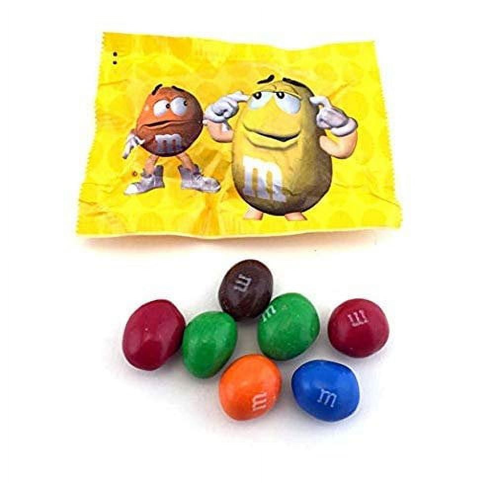 M&Ms Milk Chocolate with Peanut, Fun Size Candy, Bulk Pack 105-ct (Pack of 3 Pounds) - Comes In A Sealed / Resealable Bag - Perfect For Parties, Pinata, Office Bowl, Wedding Favors, Easter Baskets