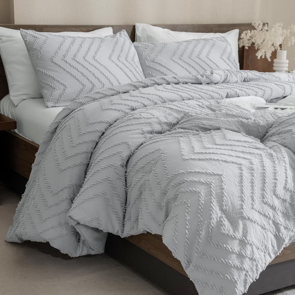 Silver Grey Comforter Set for Queen Size Bed, Boho Grey Soft Warm Bedding - 3 Pieces Gray Chevron Tufted Aesthetic Polyester Lightweight Comforter