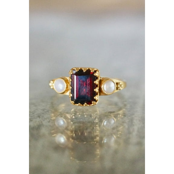 Antique Garnet and Pearl Ring, 925 Sterling Silver, Art Deco Wedding Ring,January Birthstone Promise Ring, ring for her , ring for mom