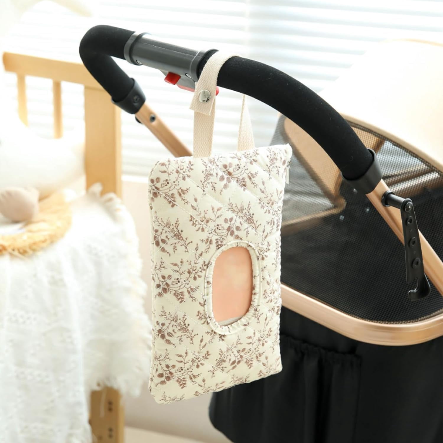 Quilted Diaper Wipes Pouch Reusable Zipper Lanyard Hanging Case for Travel Car StrollerBeige