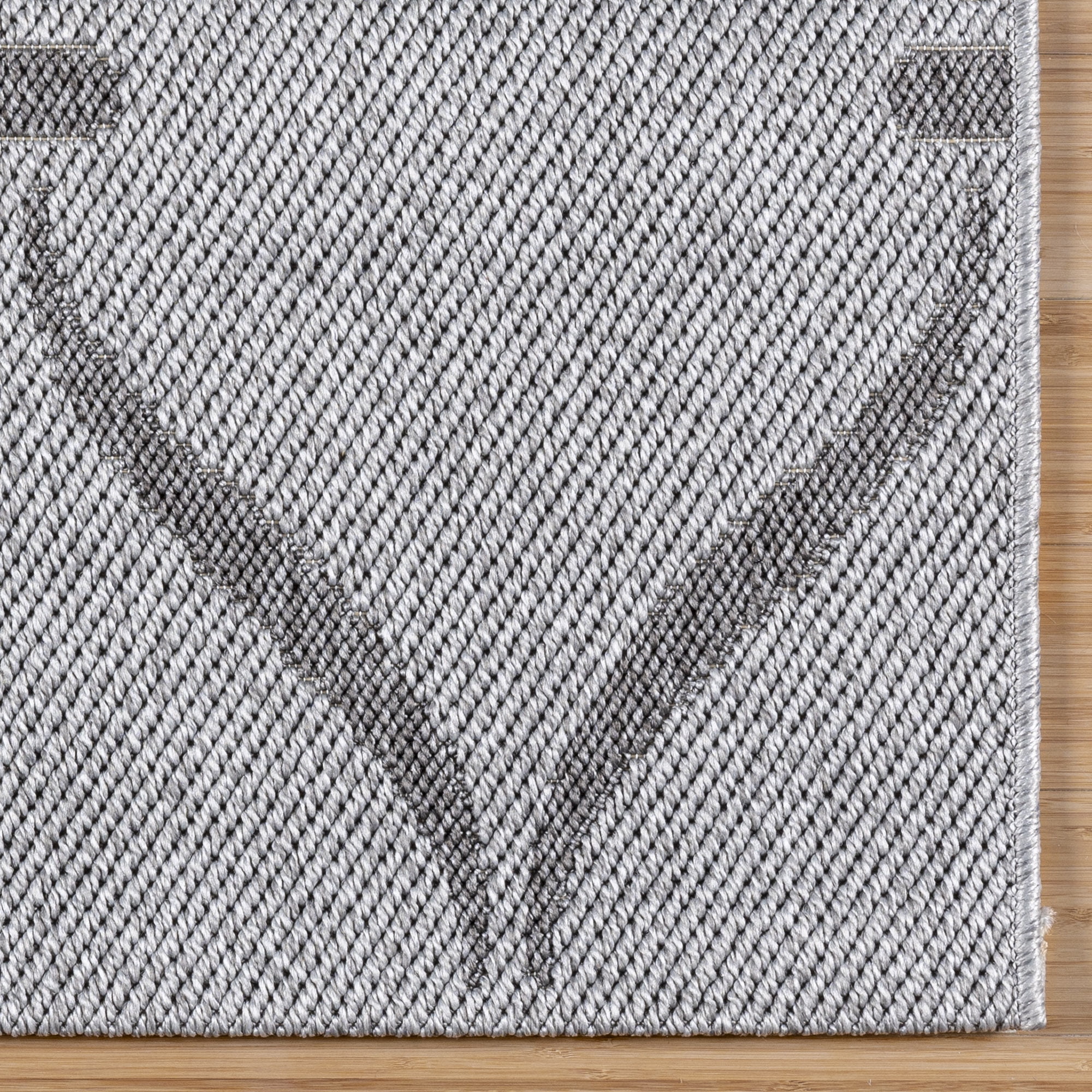 Gertmenian Ringley Araceli Transitional Geometric Silver Outdoor Area Rug, 5x7