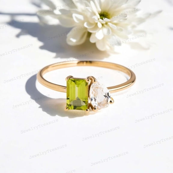 JEWELRYTREASURE 8x6 mm / 1 Ct Emerald Cut Peridot Ring Toi et Moi Ring Pear Diamond Ring Yellow Gold Plated Engagement Ring August Birthstone Statement Jewelry Gift for Her