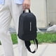 thumbnail image 3 of Negro * Bolso bandolera antirrobo, mochila de pecho con carga, mochila de hombro para hombres y mujeres, 3 of 5