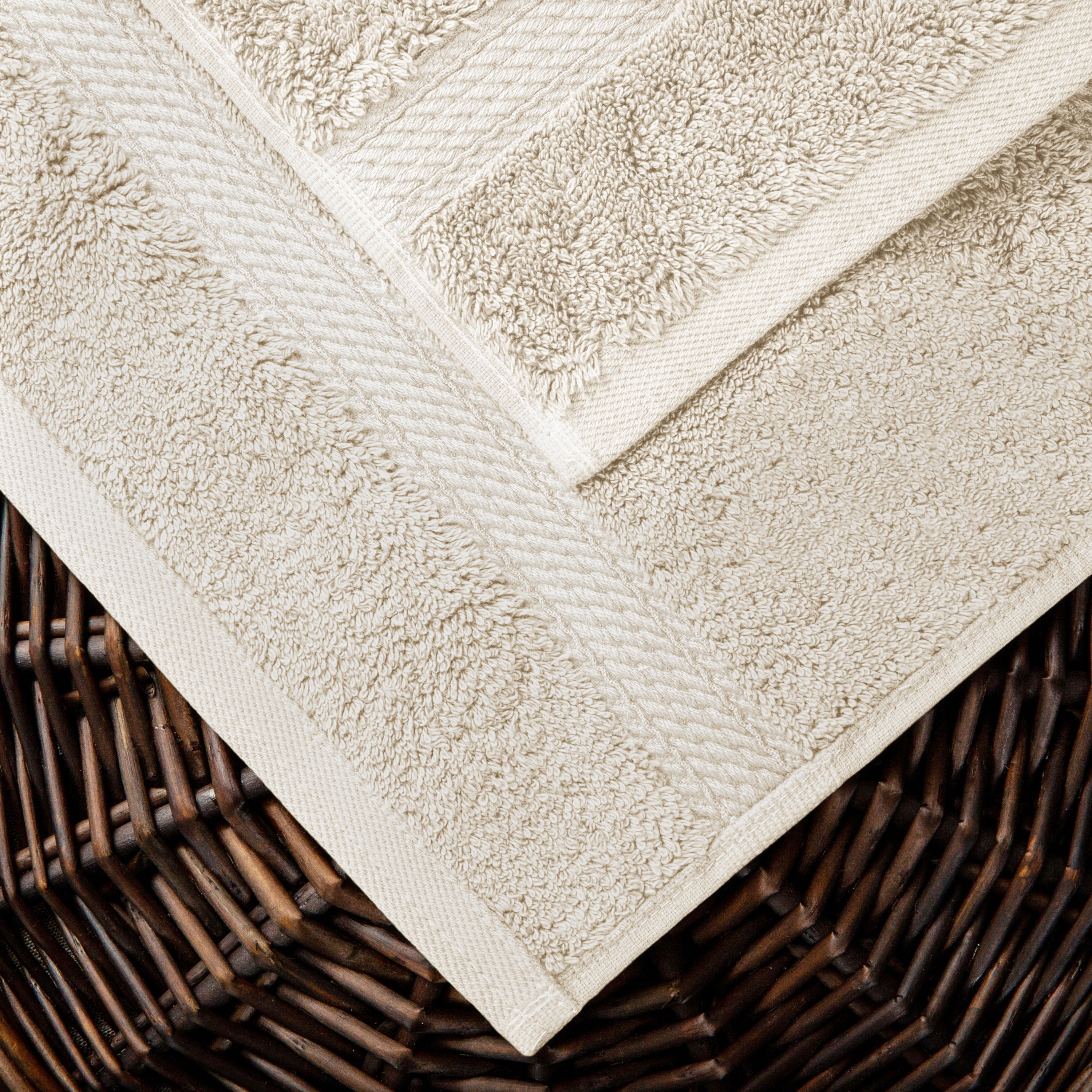 Premium Egyptian Cotton Highly Absorbent Assorted 6-Piece Plush Towel Set - 30" x 55", 20" x 30", 13" x 13"