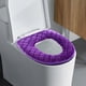 thumbnail image 5 of Cojín de asiento de inodoro de felpa: alfombrilla de baño suave, gruesa y lavable con diseño antideslizante y a prueba de fugas para un uso diario cómodo., 5 of 6