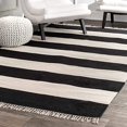 thumbnail image 2 of nuLOOM Tapis à Rayures Ashley 4' x 6', Noir, 2 of 4