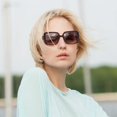 thumbnail image 3 of HAHDAXIA Lunettes de Soleil à Monture Carrée Surdimensionnées pour Femmes, Teintes Rétro Tendance, Protection UV400, 3 of 7
