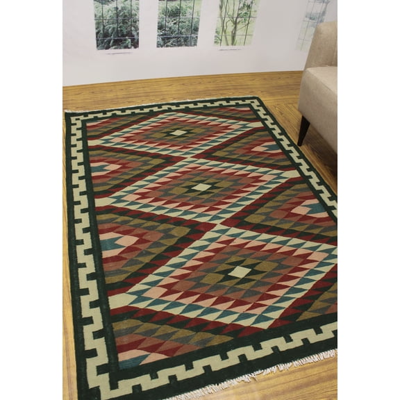 Winchester Jasmeen Ivory/Green Rug, 4'9" x 6'6"