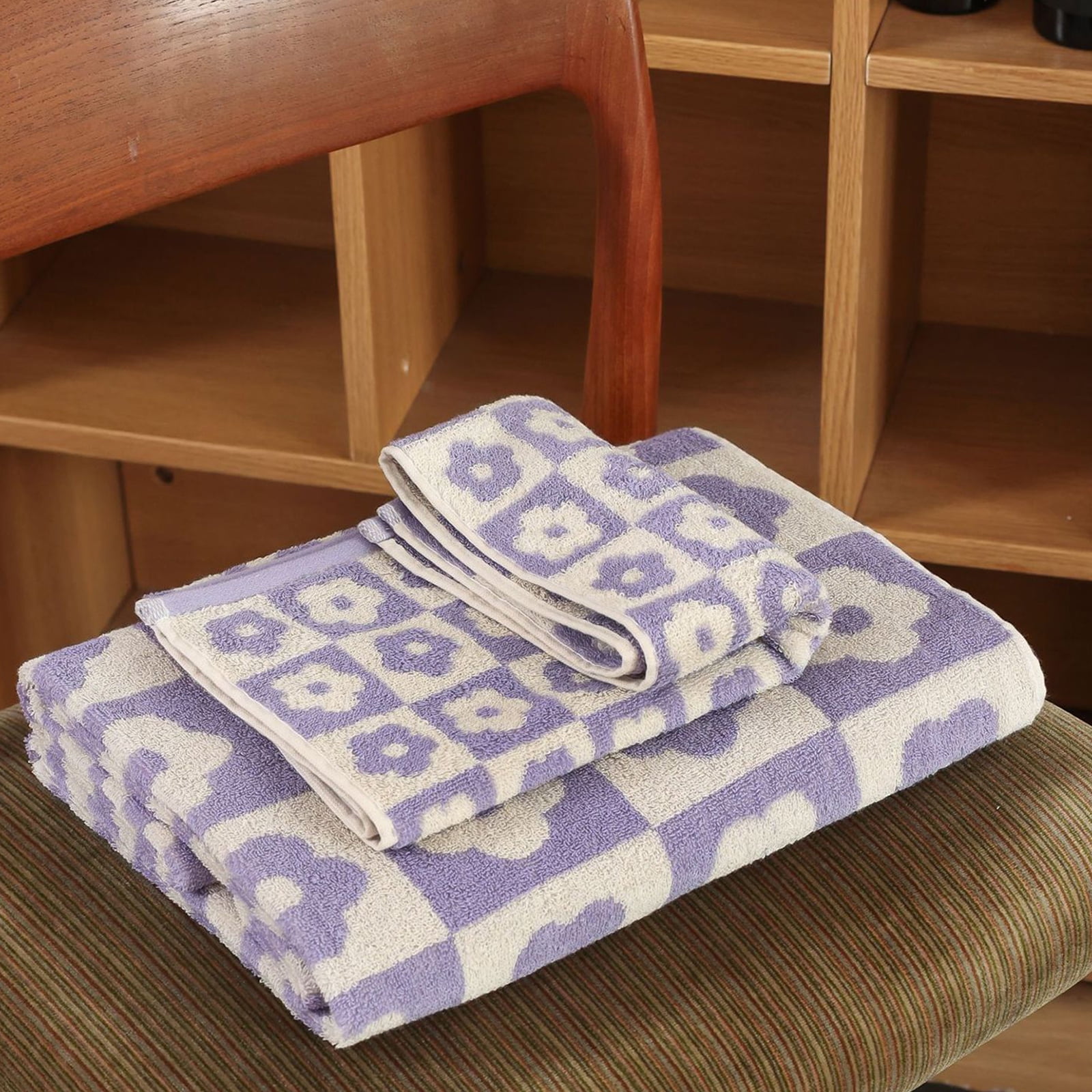 Plush Checkered Bath Towel - Sage – ban.do