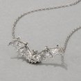 thumbnail image 5 of Cadena de collar con colgante de murciélago de estilo gótico oscuro para hombres y mujeres, collar largo y grueso para Halloween Blanco Sincero  Electrónica, 5 of 5
