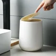 thumbnail image 5 of Cubo de basura de plástico redondo pequeño, papelera, contenedor de basura con tapa abatible, cubo de basura para baños, cocinas, 5 of 5