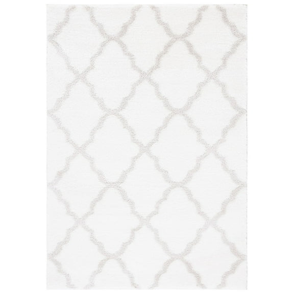 SAFAVIEH Tahoe Gerald Quatrefoil Shag Area Rug, 6'7" x 8'7", White/Silver