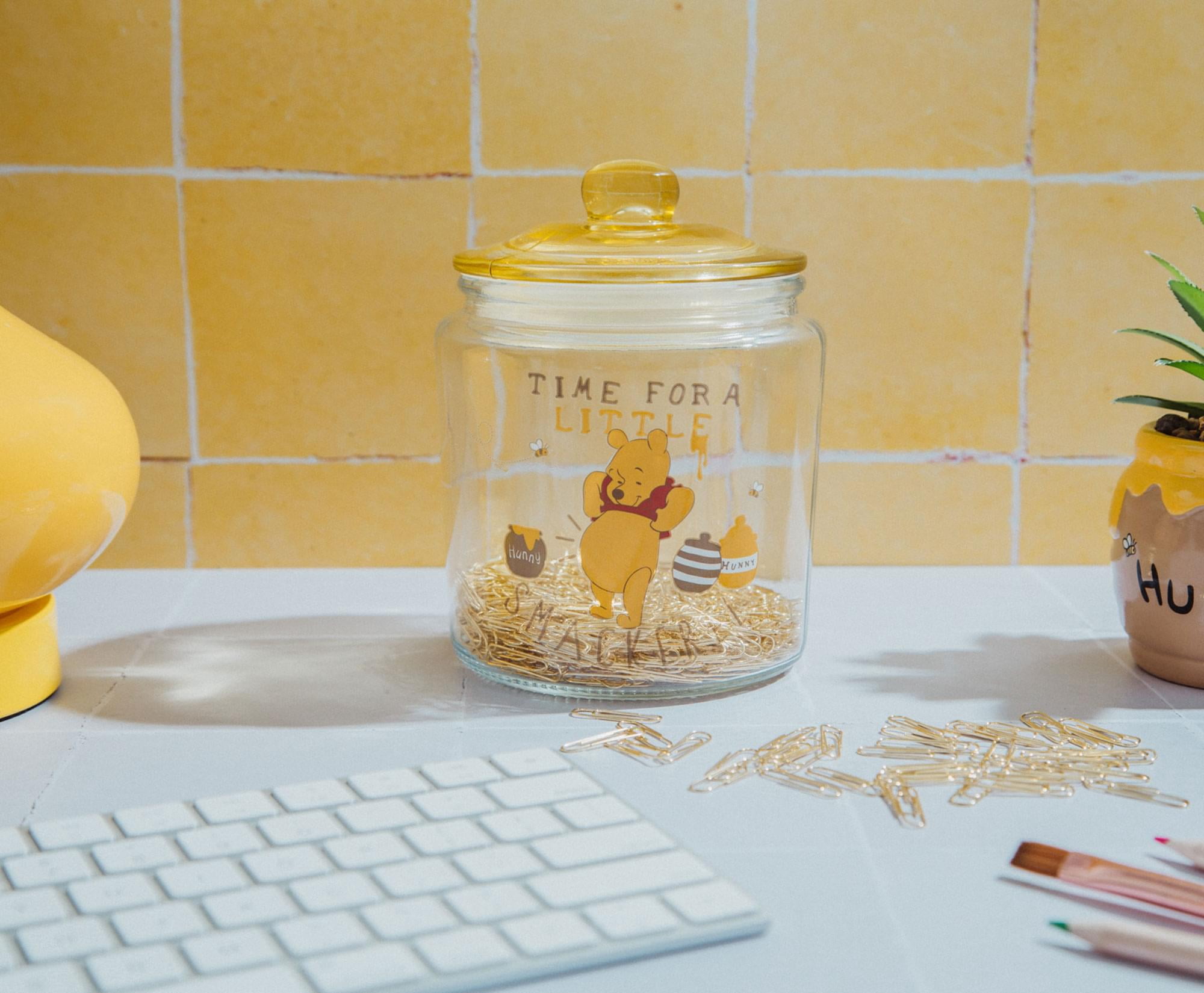 Disney Winnie the Pooh Clear Glass with Lid Food Storage Jar