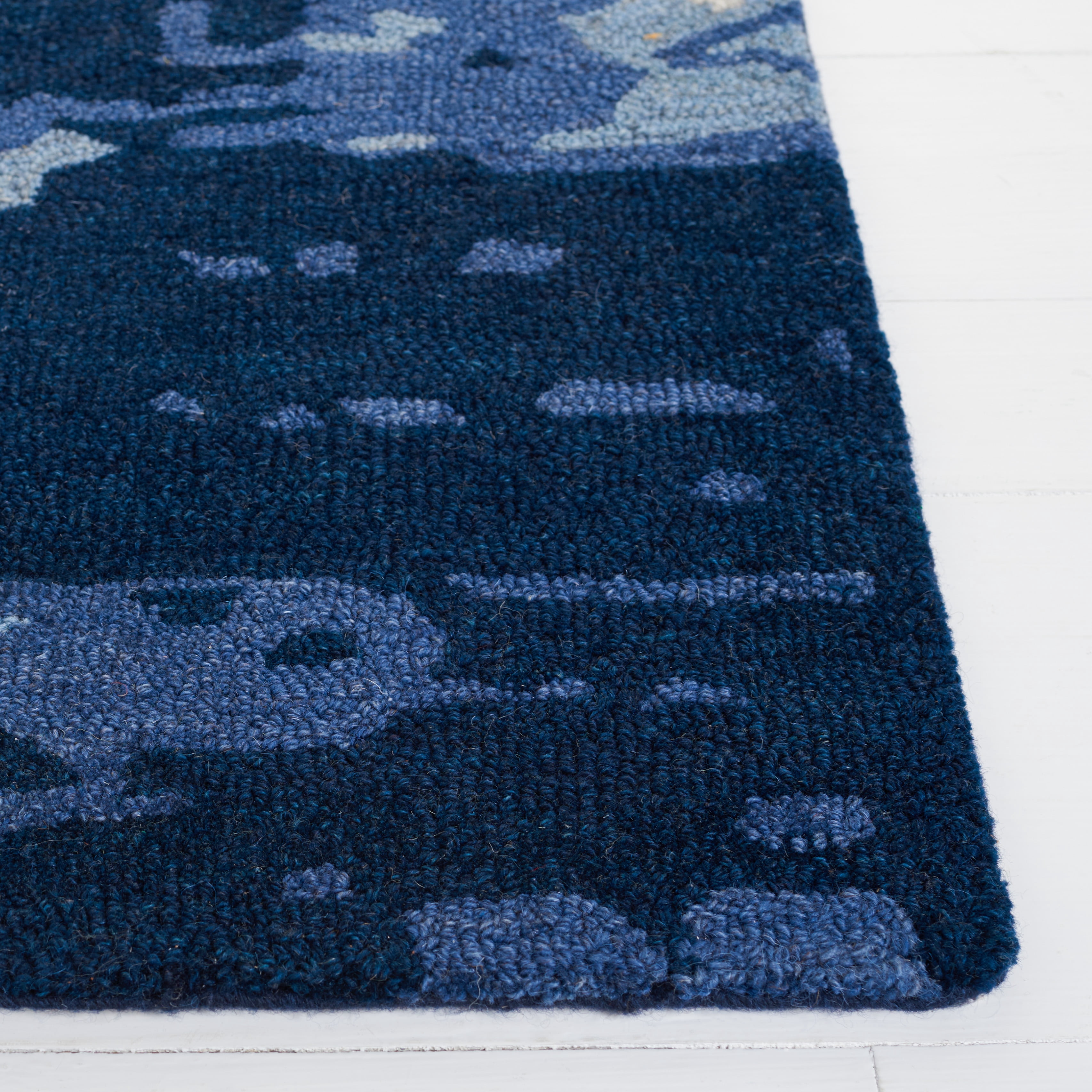Safavieh Metro Jessy Camouflage Area Rug, Blue/Ivory, 5' x 8'