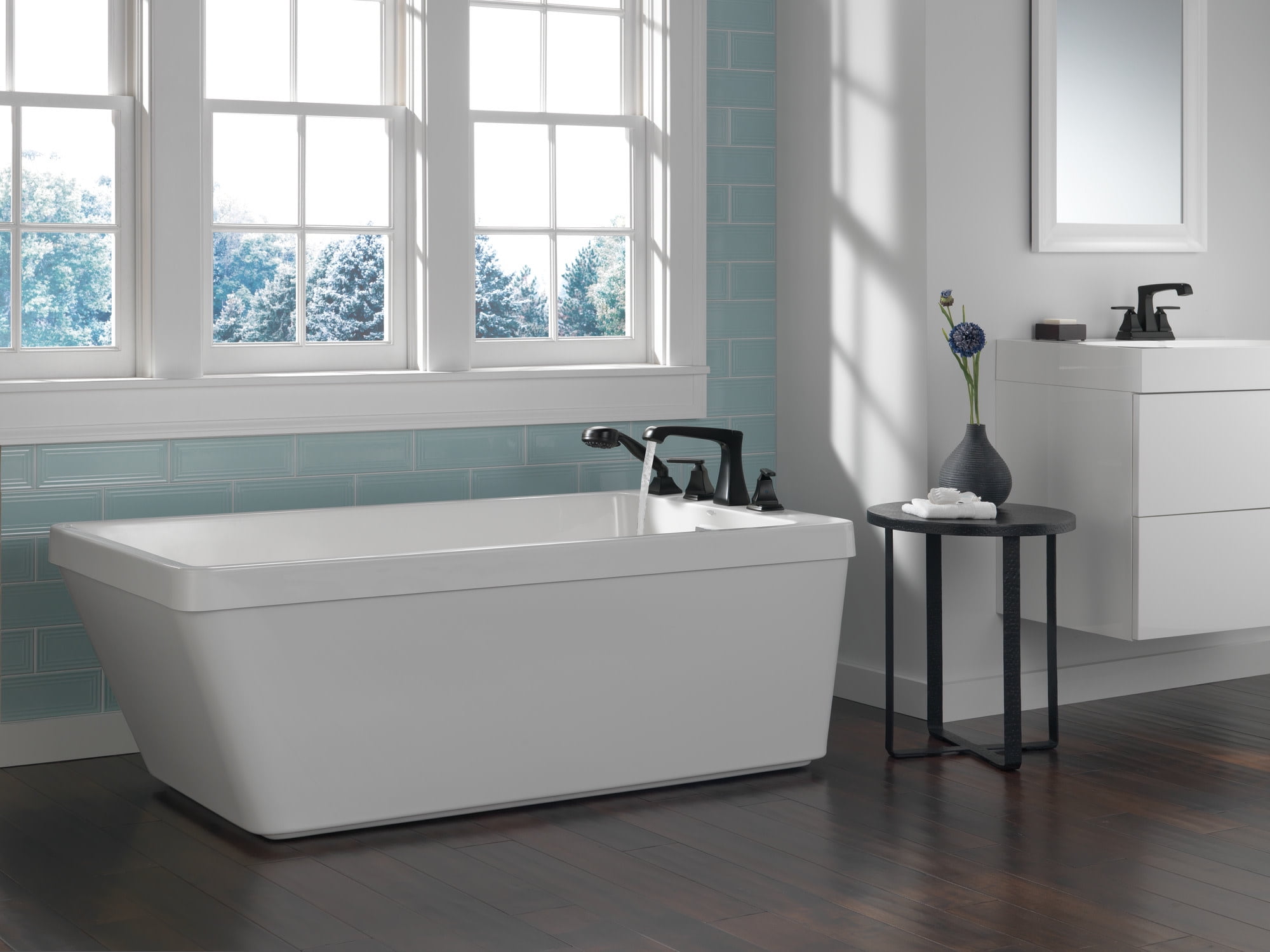Delta Ashlyn Roman Tub with Hand Shower Trim in Stainless