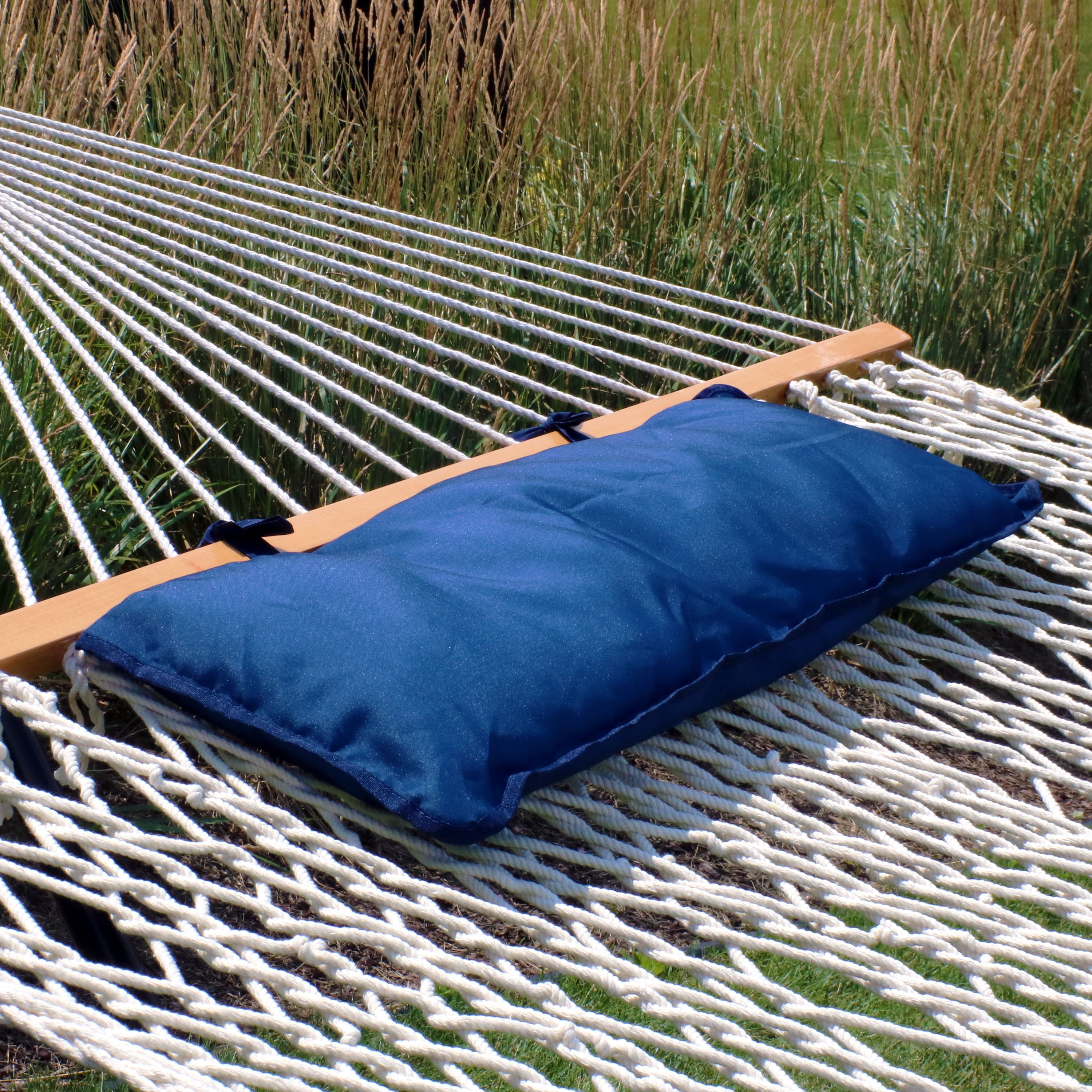 Sunnydaze Large Hammock Pillow with Ties, Outdoor Camping Pillow, Weather Resistant, Navy Blue