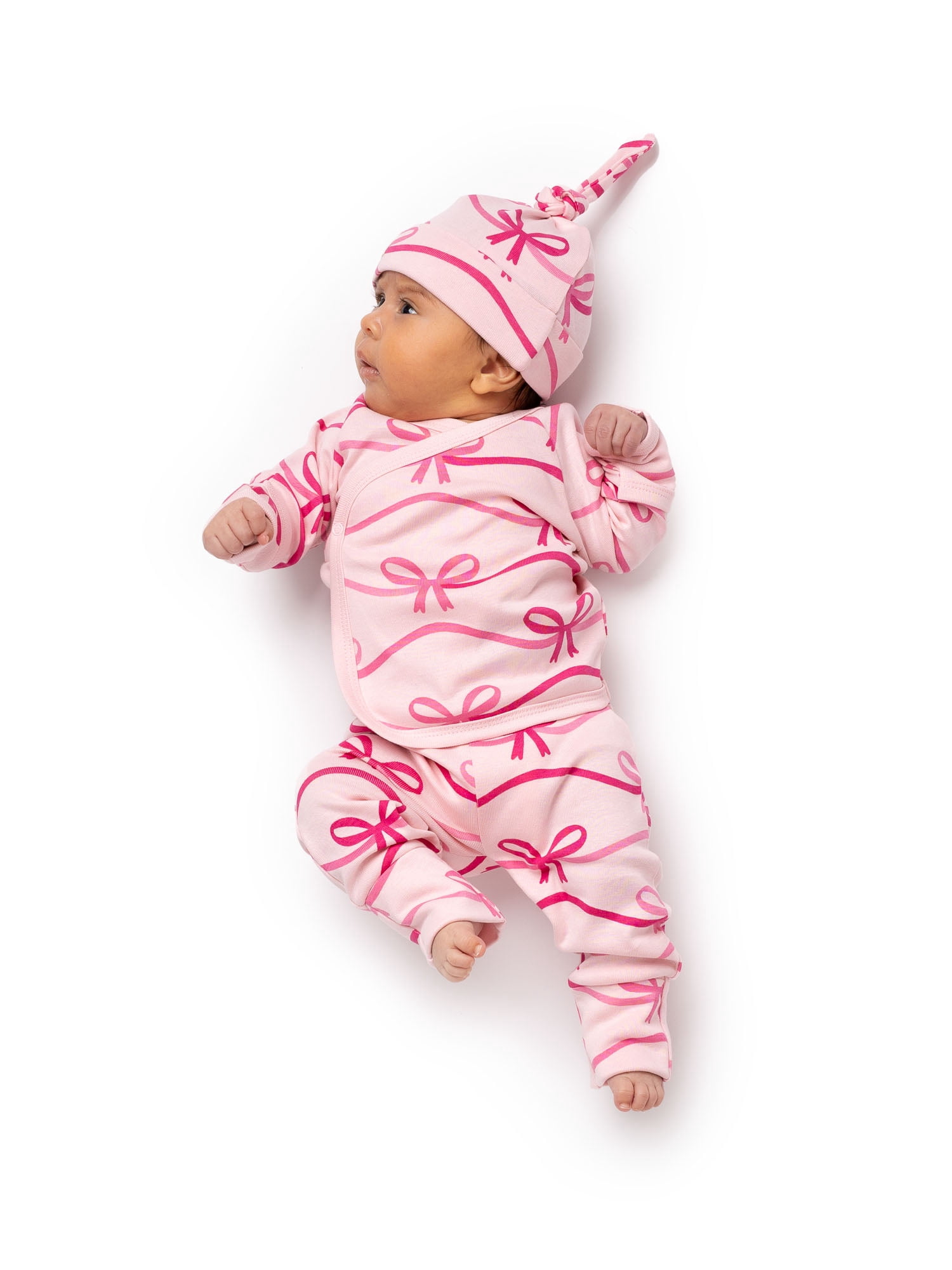 Paris Hilton x Monica + Andy Organic Cotton Baby 4 Piece Cuddle Box Gift Set, Sizes Preemie-0/3 Months