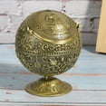 thumbnail image 3 of Cenicero retro Globe Cenicero de metal vintage Cenicero de regalo Cenicero de orbe Cenicero de adorno de metalCenicero de regalo vintage adorno Cenicero retro con tapa Globo guila Patrón en relieve Al Amonsee No, 3 of 5