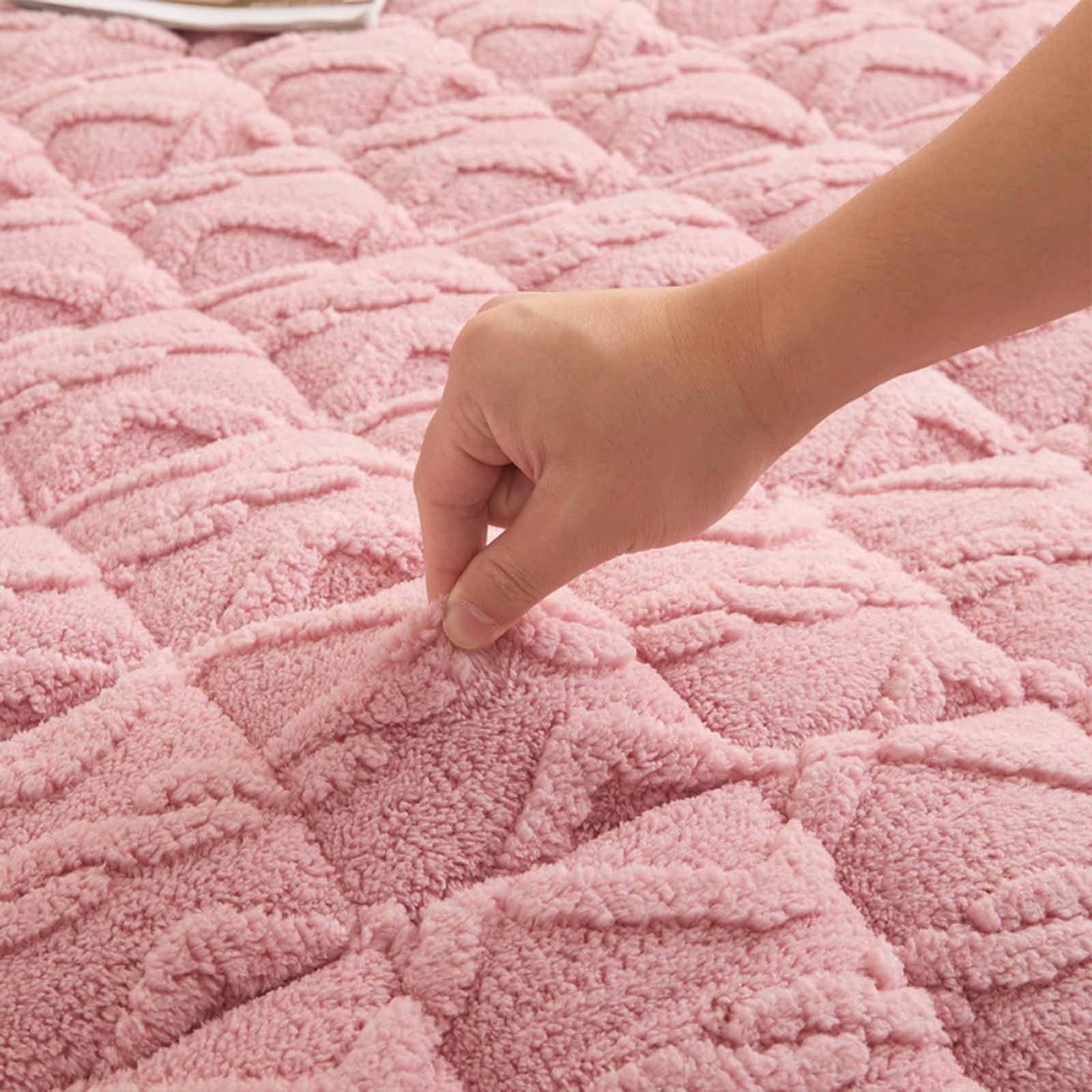Thick Velvet Mattress Pad Quilted Flannel Mattress Topper Non Slip Bottom Soft Warm Foldable Bed Pad Polyester Fiber Washable Mattress Protector For Winter Bedding