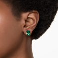 thumbnail image 5 of Pendientes Swarovski Stilla Stud, color verde, talla rectangular, tono dorado, 5 of 5