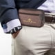 thumbnail image 5 of Bolsa Riñonera de lona para hombre riñonera informal de negocios para teléfono riñonera de viaje con cremallera JShteea Para Estrenar, 5 of 7