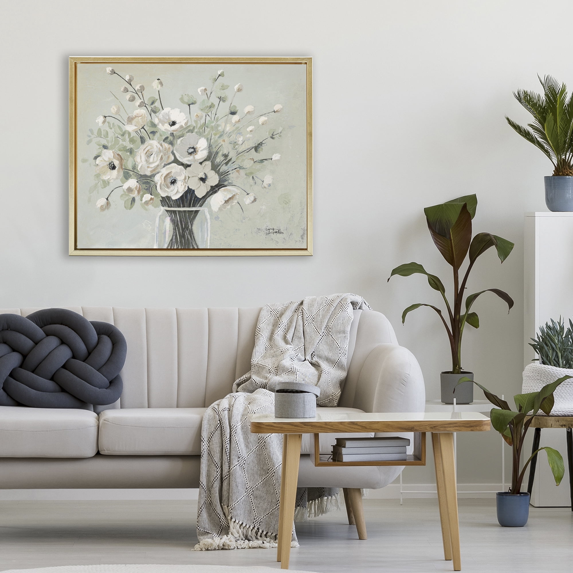 Stupell Industries Siempre Bella Bouquet Gold Framed Floater Canvas Wall Art, design by Patricia Pinto