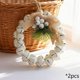 thumbnail image 1 of Decoración navideña | Mini corona de 14cm con ramas y bayas blancas | Ideal para puertas, ventanas, regalos | Versátil y decorativa, 1 of 6