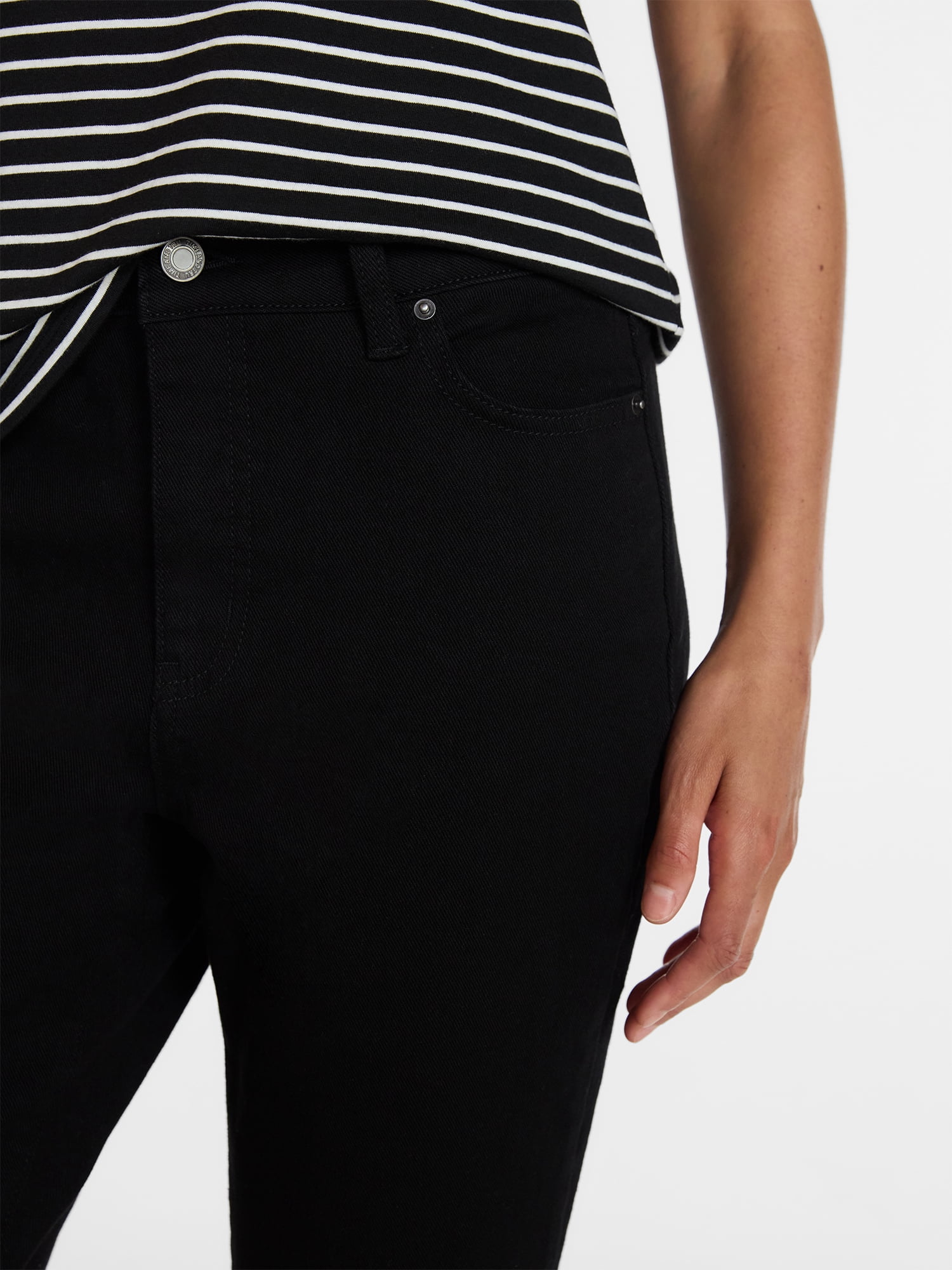 Time and Tru Women's High Rise Straight Leg Jeans with Raw Hem, 27.5” Inseam, Sizes 0-22