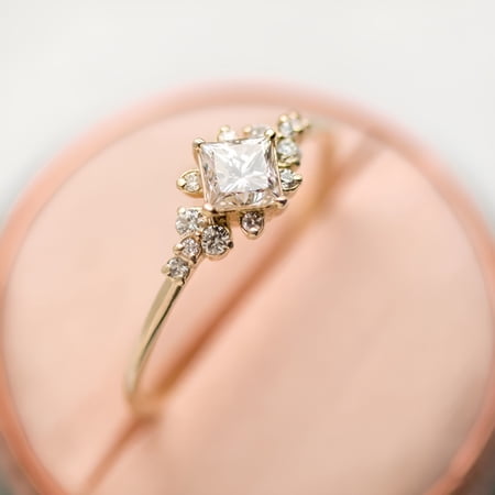 DESIGNICE 2026 New Luxury Gold Ring for Women Engagement Ring Elegant Simple Female Jewelry Ring Diamond Rings,For Engagements,Weddings,Special Occasions,Gifting,Daily Wear.