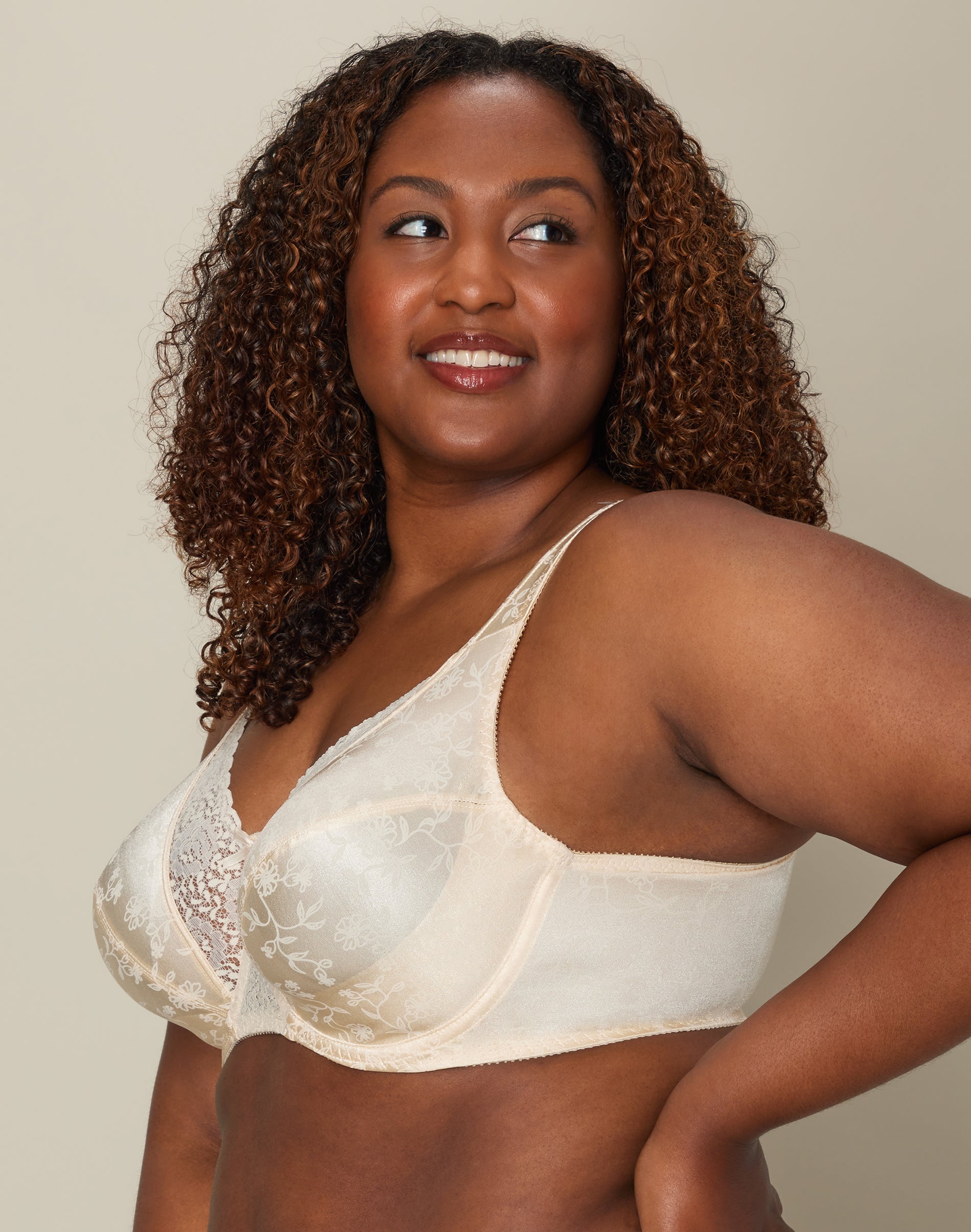 Playtex Secrets Lifts & Supports Underwire Bra Natural Beige 38C Women's