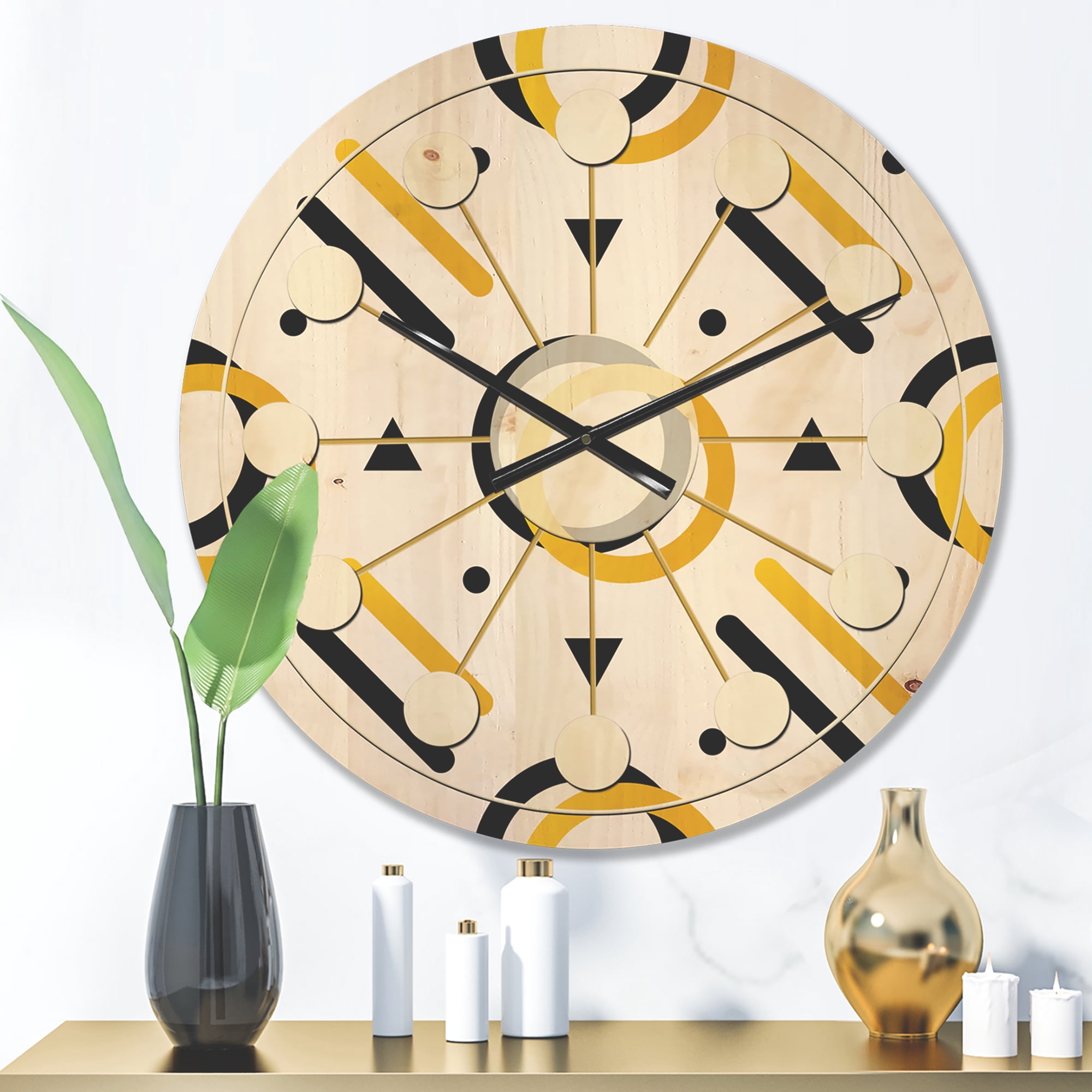 Designart 'Trendy Gold and Black Triangular Pattern II' Mid-Century Modern Wood Wall Clock